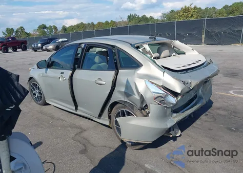 2016 Ford Focus Se z USA, uszkodzony, nr VIN 1FADP3F20GL401697